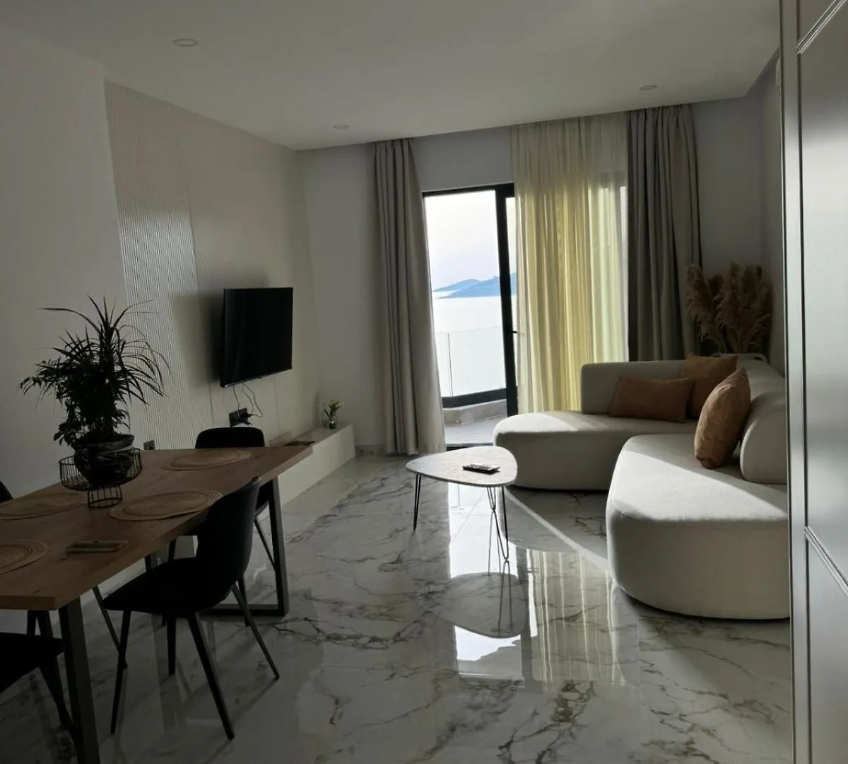 Сasa de vacaciones Luxury Apartment Sarandë Albania
